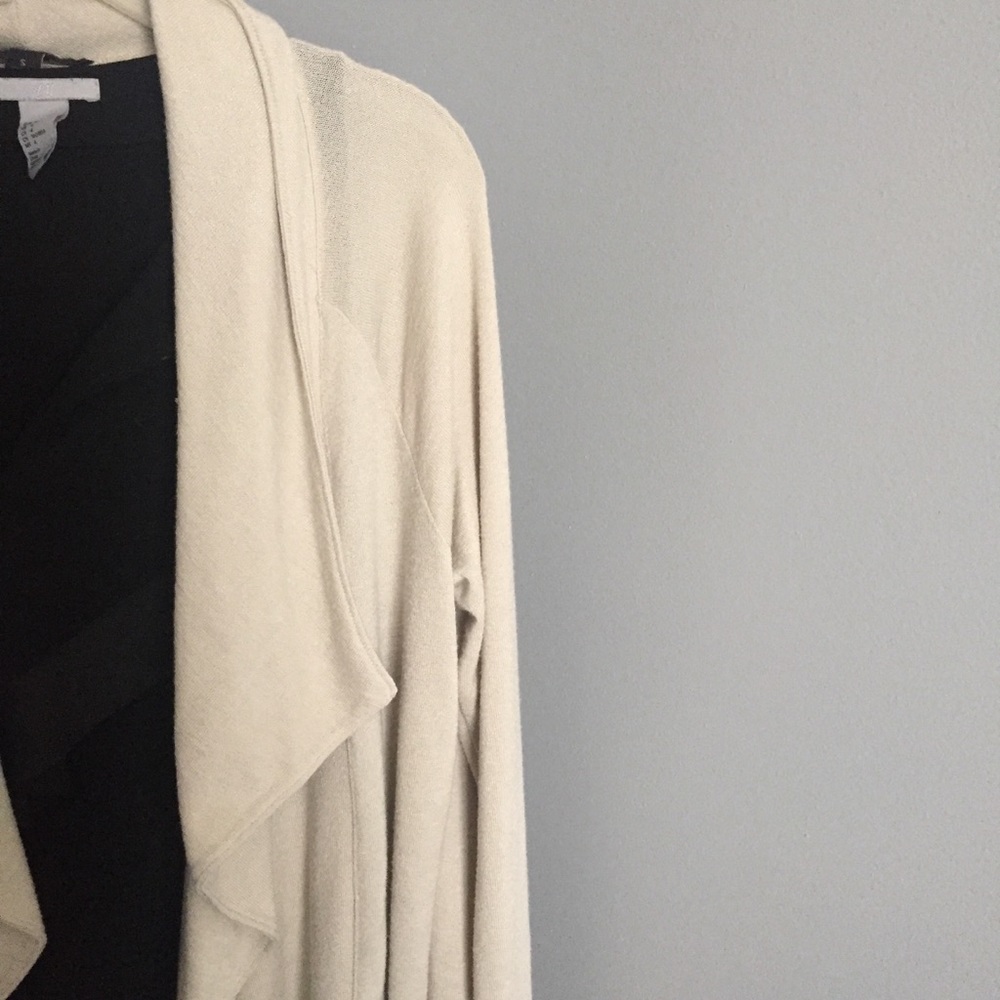 -•Cardigan•- - Picture 2 of 5